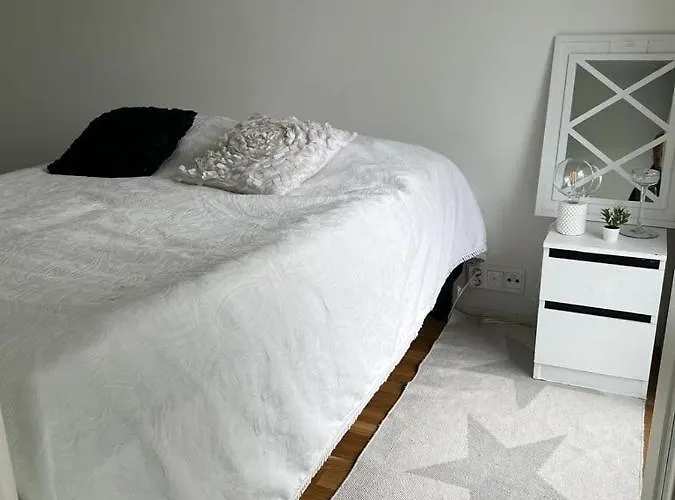 아파트 Modern Nearby Airport 2